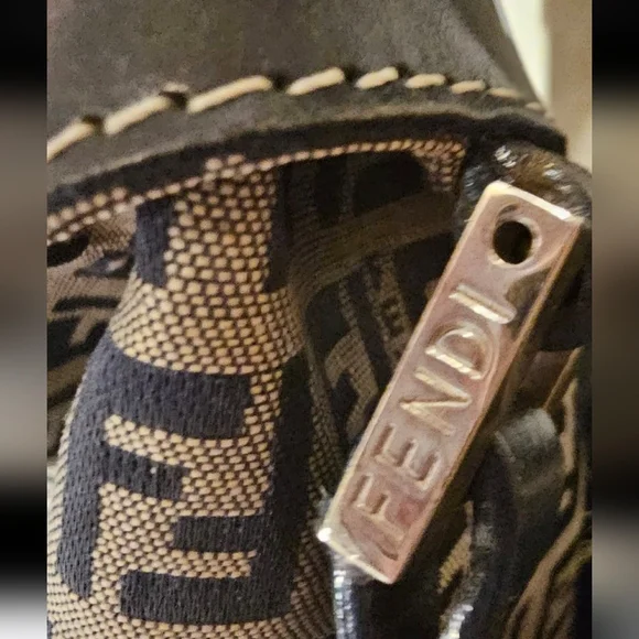 ***SOLD!!*** Fendi Zucca Totebag! COA included - Picture 5 of 13